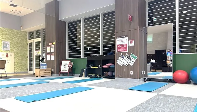 スポーツクラブ&サウナスパ ルネサンス 北戸田24の内観