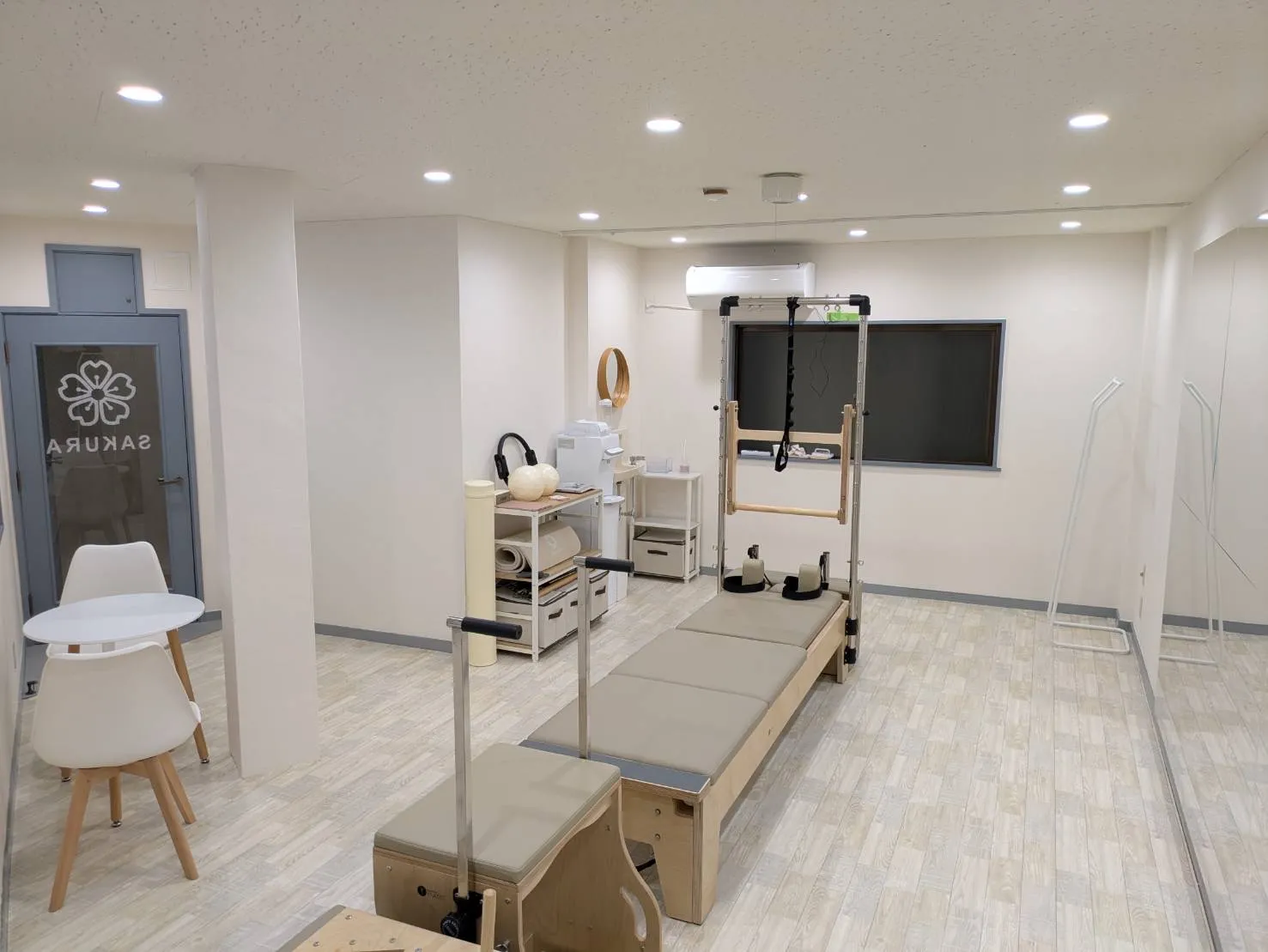 パーソナルマシンピラティスSAKURA 綱島店の内観