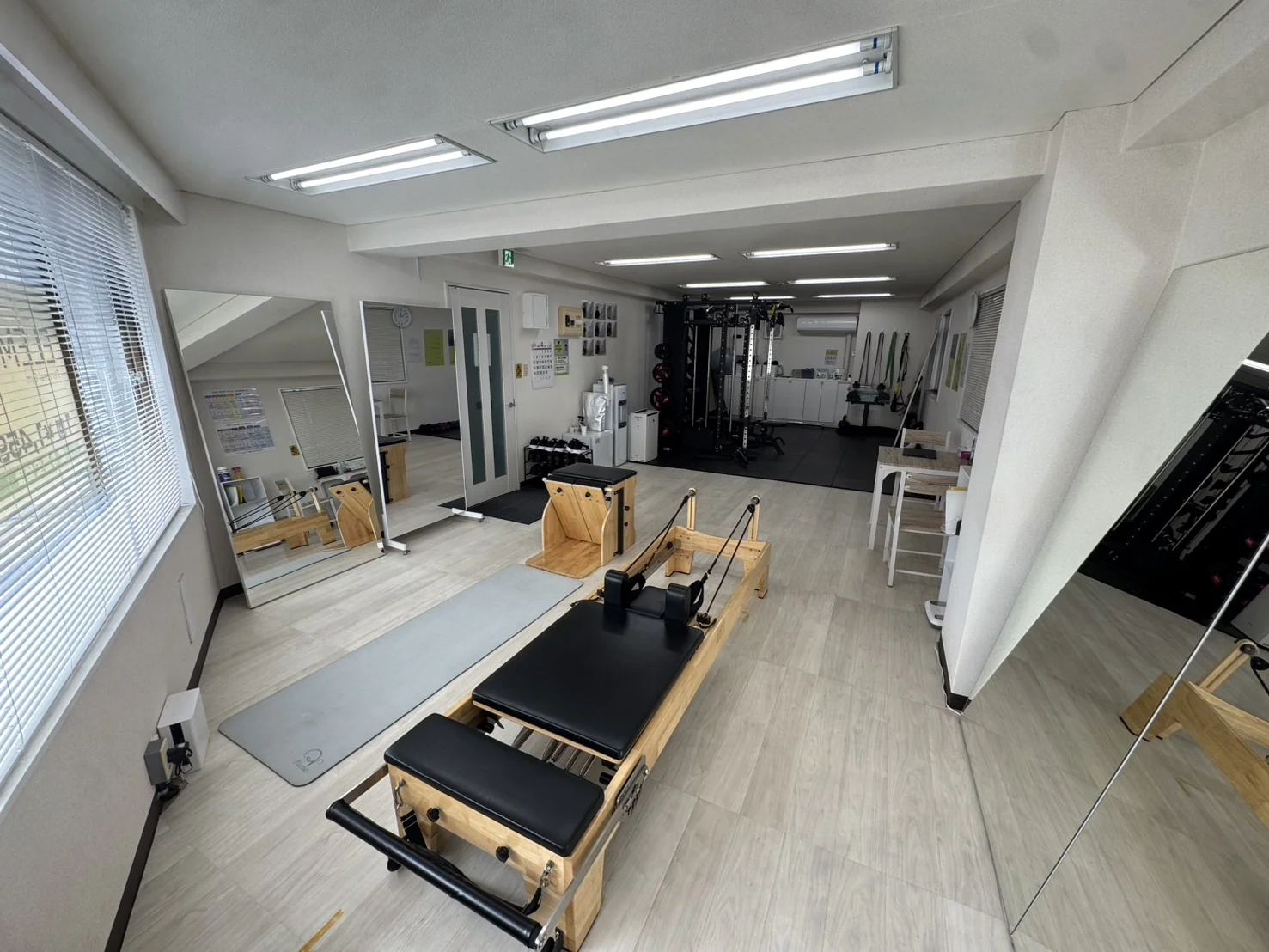 ELEMENT 練馬店の内観