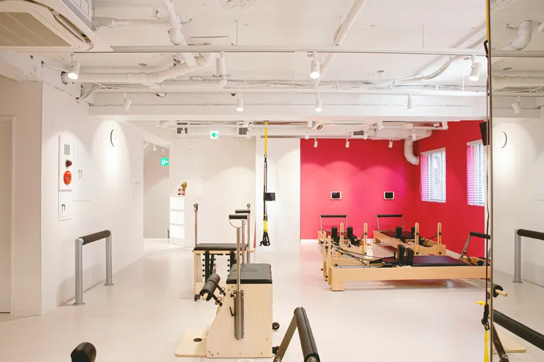 URBAN CLASSIC PILATES 新小岩の内観