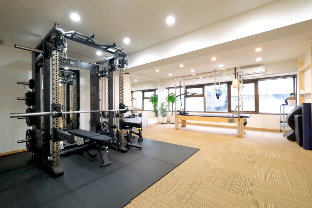 VARYS(ヴァリス)Pilates&Personal Training GYM 狛江店の内観